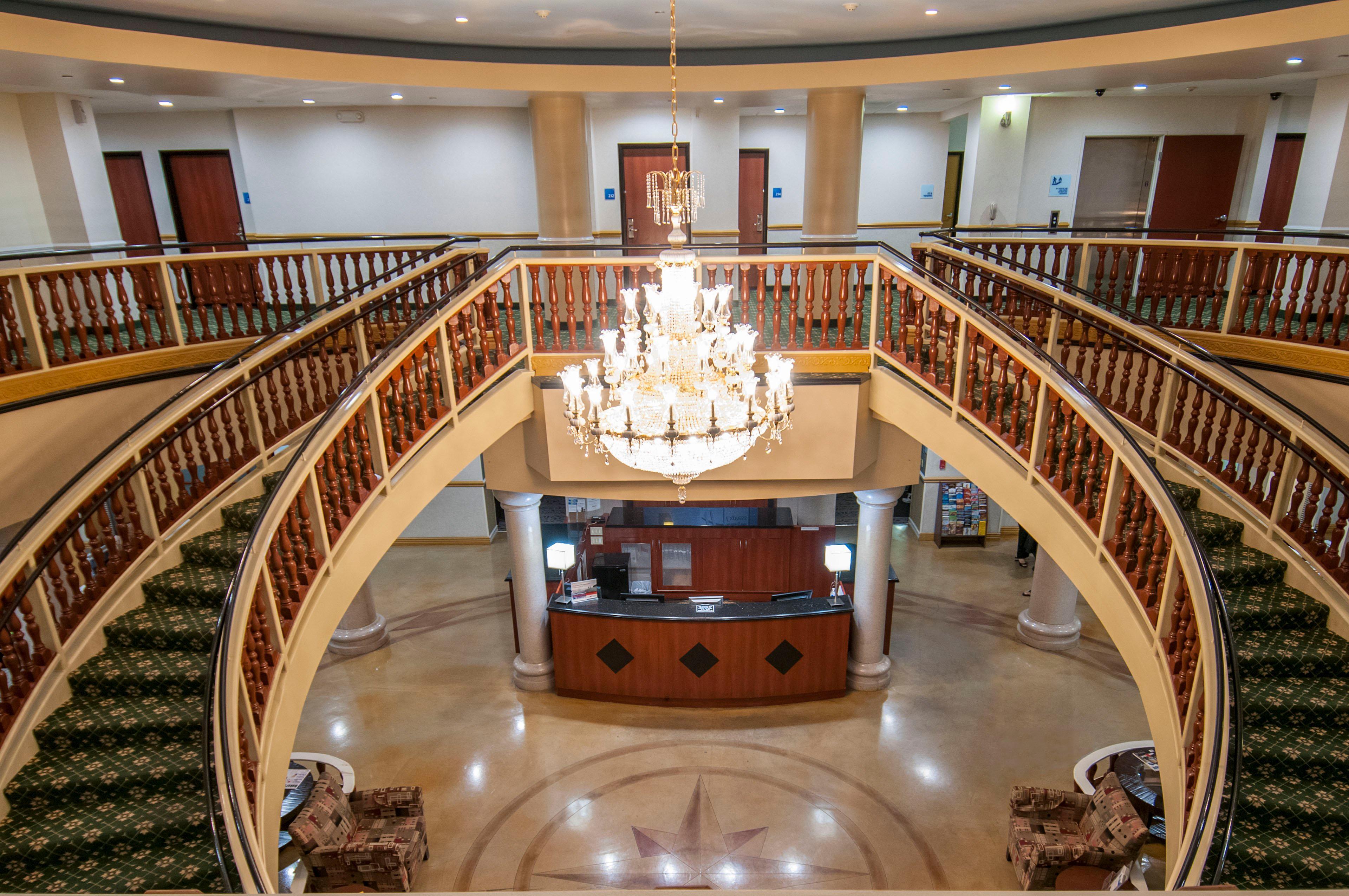 Holiday Inn Express & Suites Bakersfield Central By Ihg Luaran gambar