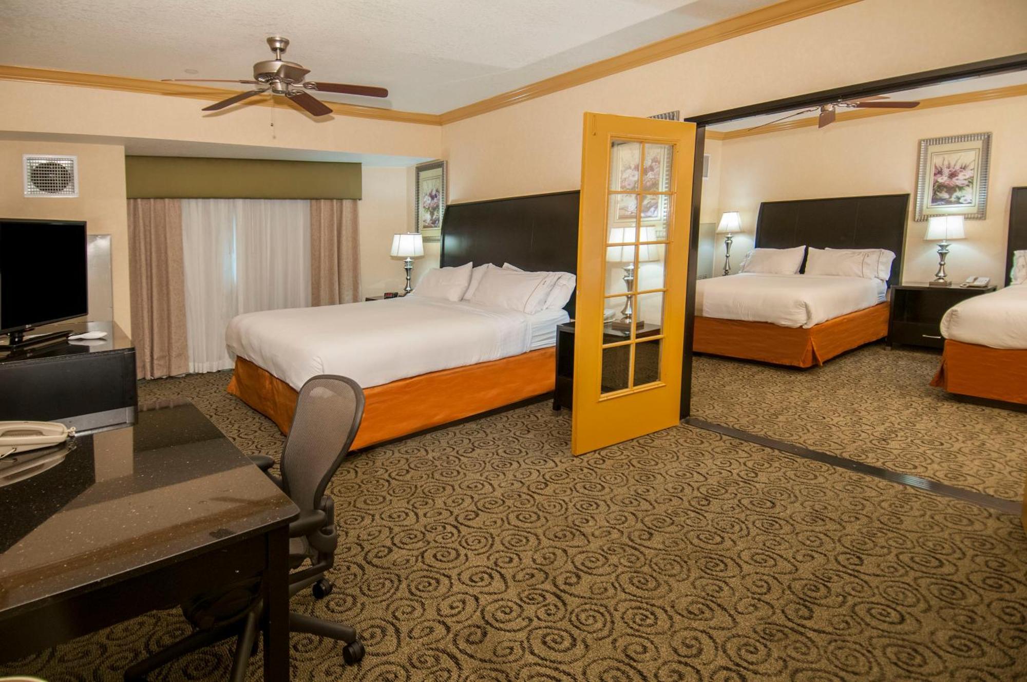 Holiday Inn Express & Suites Bakersfield Central By Ihg Luaran gambar