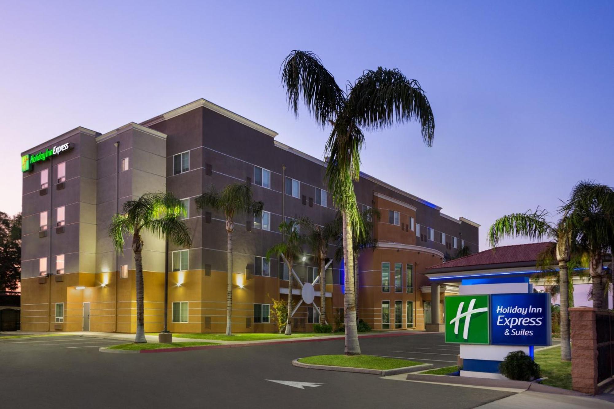 Holiday Inn Express & Suites Bakersfield Central By Ihg Luaran gambar