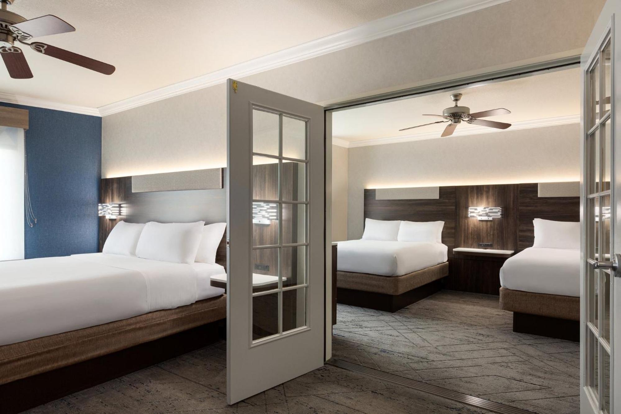 Holiday Inn Express & Suites Bakersfield Central By Ihg Luaran gambar