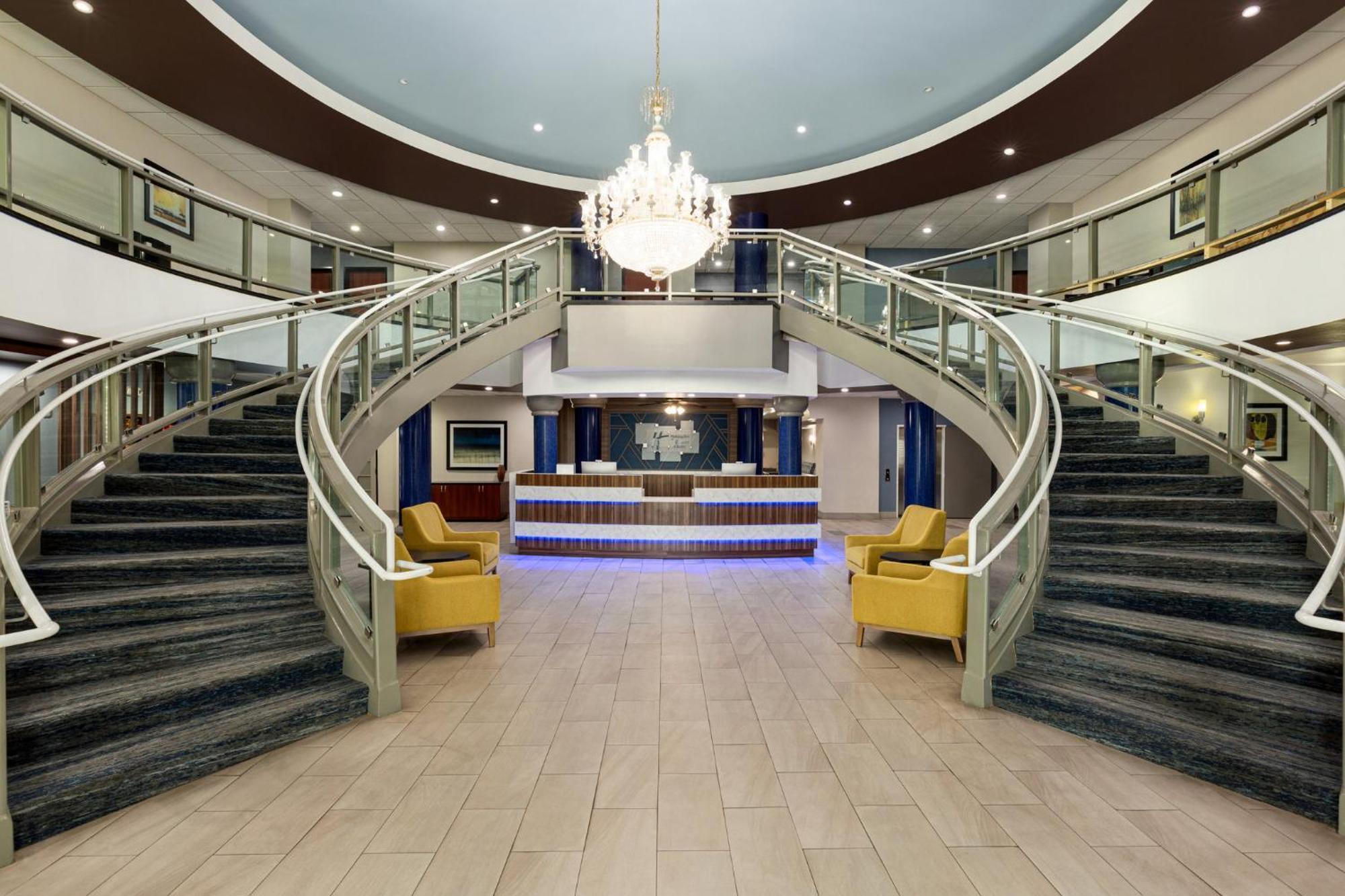 Holiday Inn Express & Suites Bakersfield Central By Ihg Luaran gambar