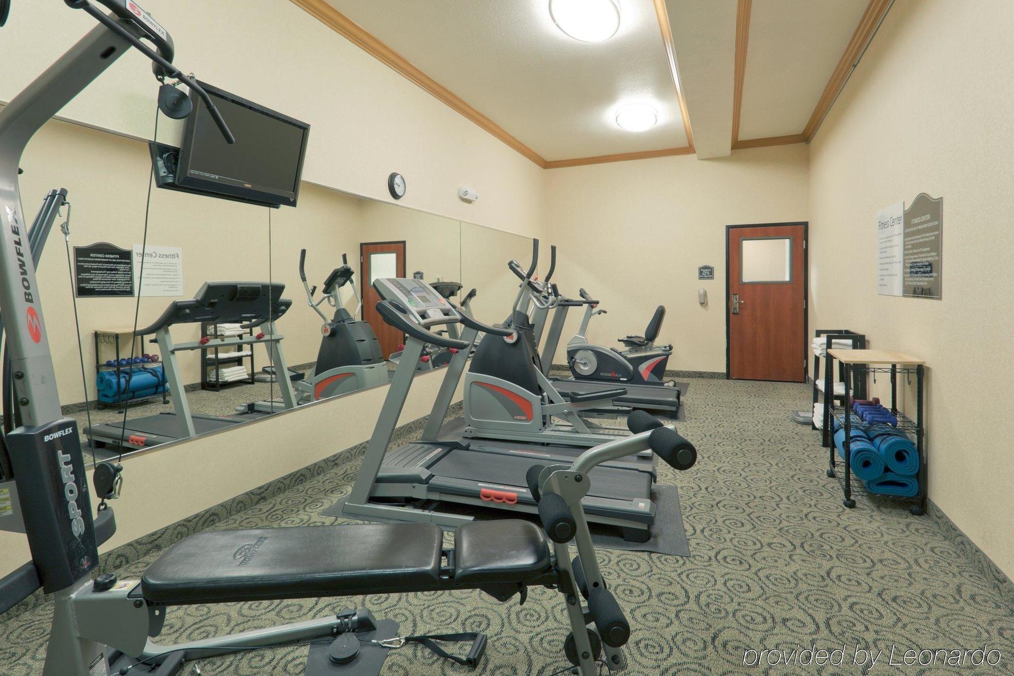 Holiday Inn Express & Suites Bakersfield Central By Ihg Kemudahan gambar